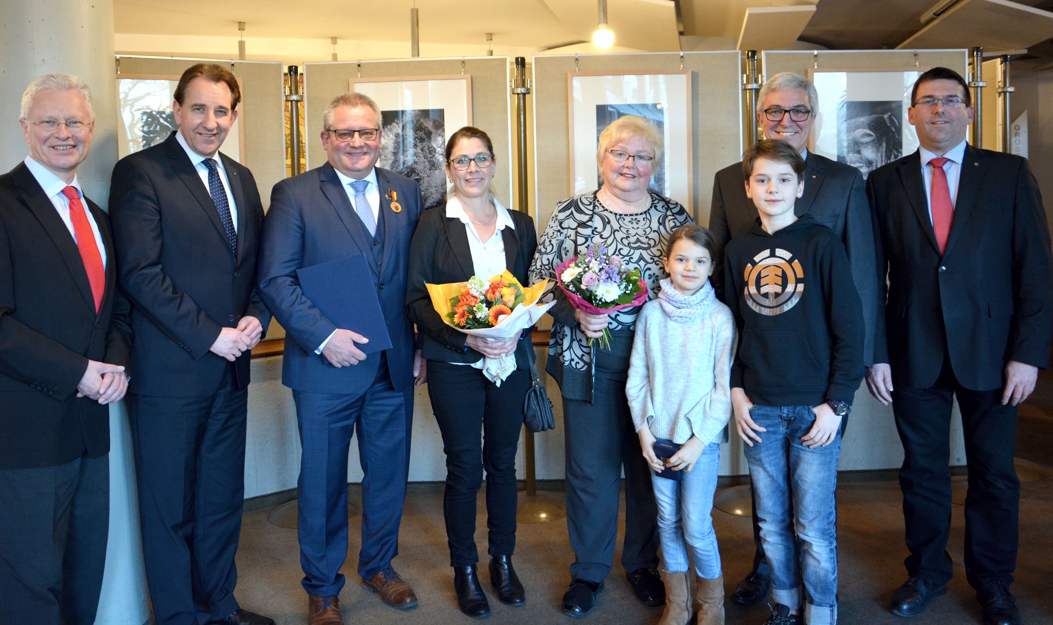 013_19 Verleihung Verdienstmedaille.jpg